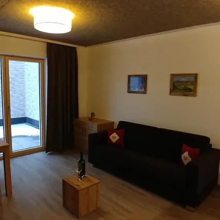 Laudes Apartment *